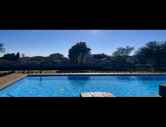 2 BEDROOM APARTMENT FOR SALE IN PAULSHOF